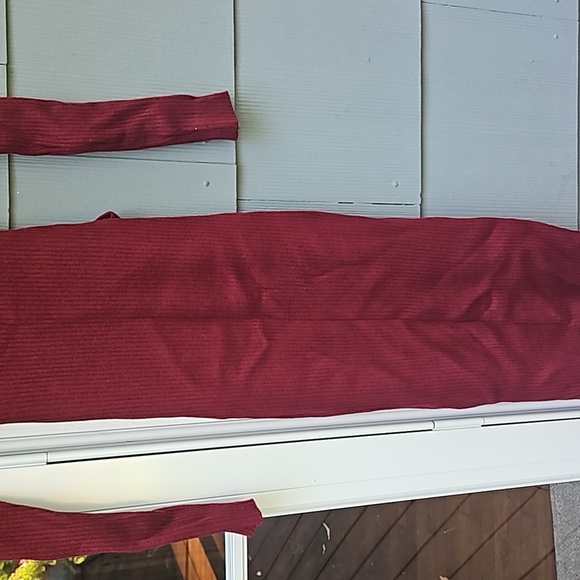 Ladies Caracilia maroon Body Con dress tie front small - Picture 5 of 7